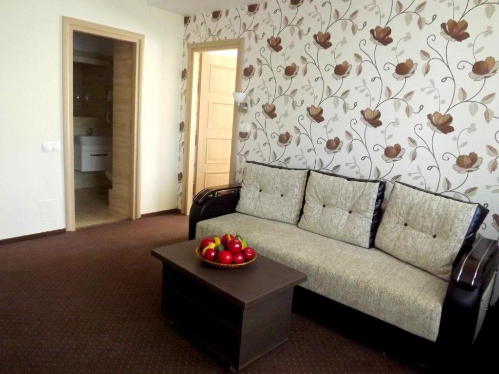 West Plaza Hotel Boekarest Buitenkant foto