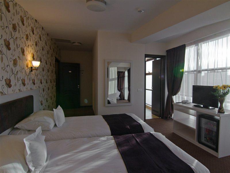 West Plaza Hotel Boekarest Buitenkant foto